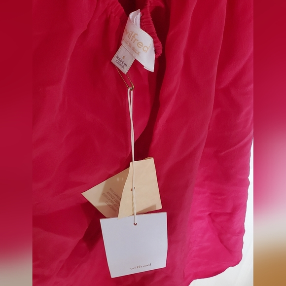 Wilfred, Size 6, Fuchsia Pink Top - Picture 3 of 3